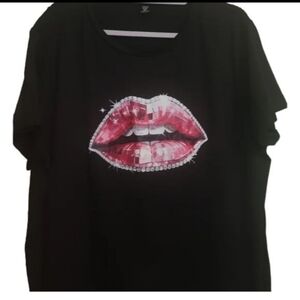 Women's lip shirt by shein size 2X nwot